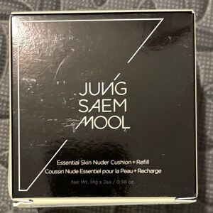 Jung Saem Mool Essential Skin Nuder Cushion